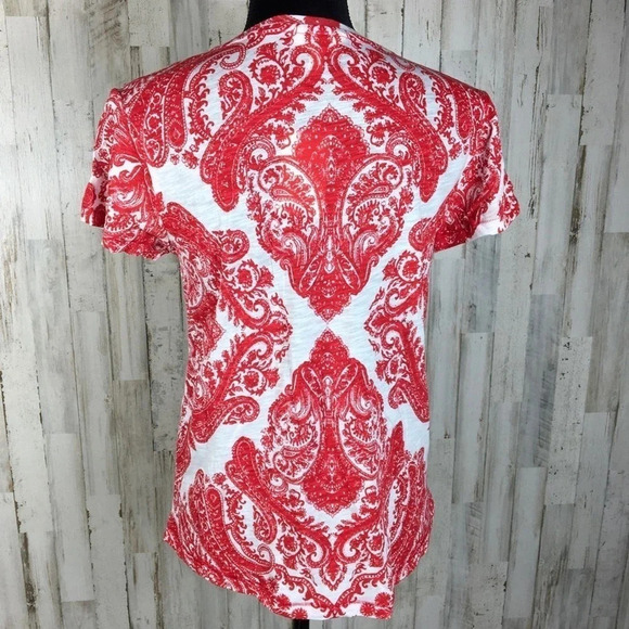 Lucky Brand Bandana Print Red Tee Shirt Top Blouse - Picture 5 of 7
